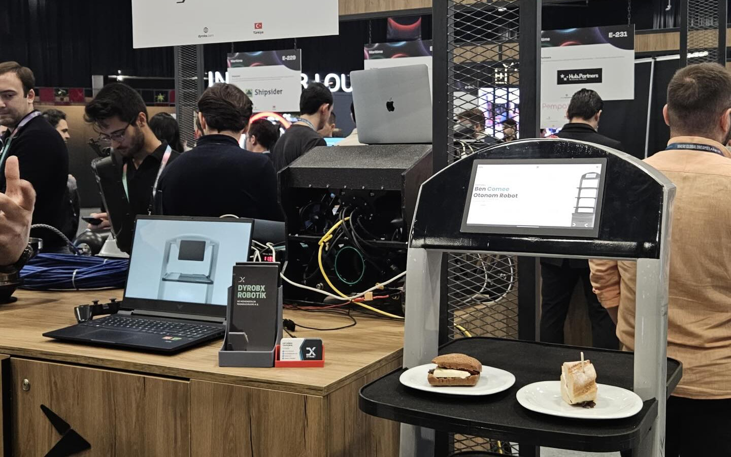 DYROBX Robotik, Take Off İstanbul 2025’te Yer Aldı